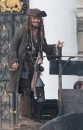 Johnny Depp sul set di Pirates of the Caribbean: On Stranger Tides al Royal Naval College indi Greenwich