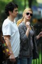 Julia Roberts e James Franco sul set di Eat, Pray, Love - fotogallery