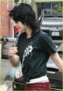 Le prime foto di Kristen Stewart nei panni di Joan Jett sul set di Runaway