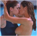 Denise Richards Neve Campbell Lesbo sexy gallery