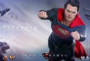 L'uomo d'acciaio - Man of Steel: foto action figure Hot Toys 6