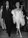 Marilyn Monroe con il marito Joe DiMaggio,1950