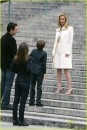 Natalie Portman e Lisa Kudrow sul set di 17 Photos of Isabel