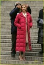 Natalie Portman e Lisa Kudrow sul set di 17 Photos of Isabel