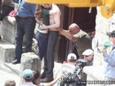 New Moon: il bacio di Robert Pattinson e Kristen Stewart sul set di Montepulciano