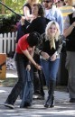 Nuove foto di Kristen Stewart e Dakota Fanning dal set di The Runaways