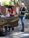 Nuove foto di Kristen Stewart e Dakota Fanning dal set di The Runaways