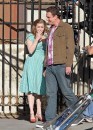 Prime foto di Jason Segel ed Amy Adams sul set di The Greatest Muppet Movie Ever Made