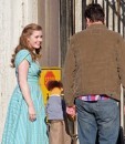 Prime foto di Jason Segel ed Amy Adams sul set di The Greatest Muppet Movie Ever Made