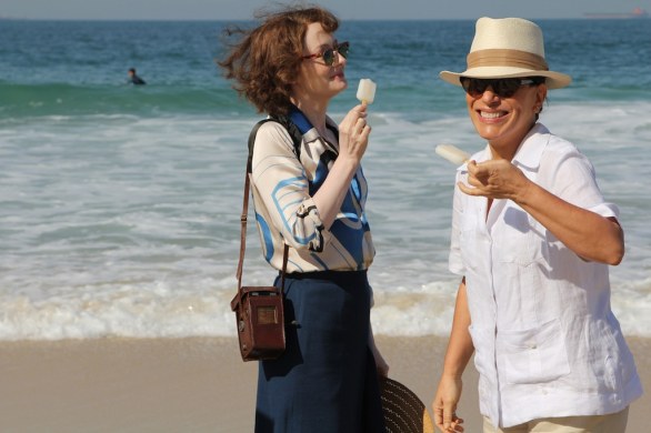 MIRANDA OTTO as Elizabeth Bishop and GLORIA PIRES as Lota de Macedo Soares in the movie “Reaching for the Moon“ Photo credit Lisa Graham 2012 © L.C. Barret