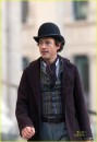 Robert Downey Jr. è Sherlock Holmes: le prime foto