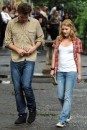 Robert Pattinson ed Emilie de Ravin sul set di Remember me a New York - nuove foto