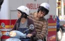 Sacha Baron Cohen ed Anna Faris sul set di The Dictator a New York