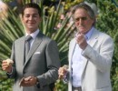 Shia LaBeouf e Michael Douglas sul seti di Wall Street 2: Money Never Sleeps