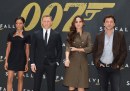 Skyfall:  ﻿﻿Naomie Harris, Daniel Craig, Bernice Marlohe e Javier Bardem