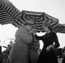 Sophia Loren e Marcello Mastroianni, location La Fortuna di Essere Donna a Ostia Antica, 01 gen 1955