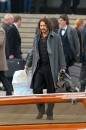 The Tourist - Johnny Depp e Angelina Jolie girano all Stazione di Venezia Santa Lucia. Un video e qualche foto