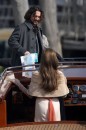 The Tourist - Johnny Depp e Angelina Jolie girano all Stazione di Venezia Santa Lucia. Un video e qualche foto