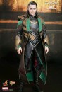 Thor: The Dark World - foto della nuova action figure Hot Toys di Loki