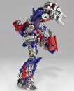 Transformers - Action figure Revoltech di Optimus Prime in Dark of the Moon