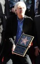 Una stella per James Cameron sulla The Hollywood Walk Of Fame