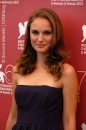 Venezia 2010 - Cartoline dal Festival: il sorriso di Natalie Portman e 'tutti gli uomini del presidente' Quentin Tarantino