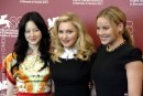 Venezia 2011 - Cartoline dal Festival: Madonna è sbarcata al Lido con W.E. nel giorno di Carnage di Roman Polanski