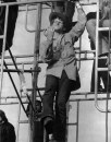 Woodstock Festival 01 ago 1969 - Scaffold Spectator - by Three Lions/Getty Images