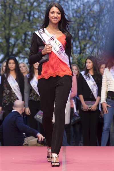 008 - Samantha Schena - Miss Italia 2013 - Miss Emilia