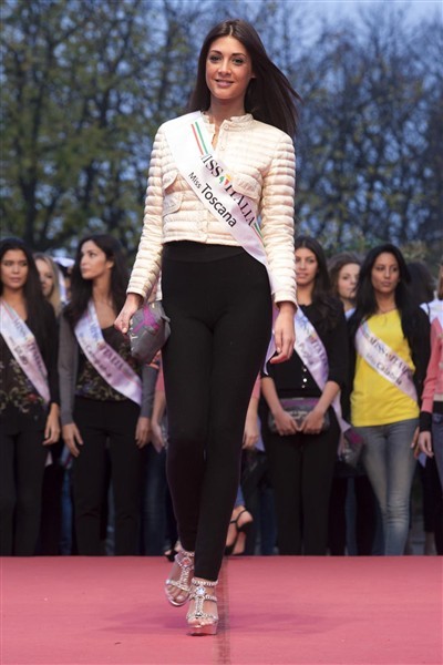 010 - Giulia Fontana - Miss Italia 2013 - Miss Toscana