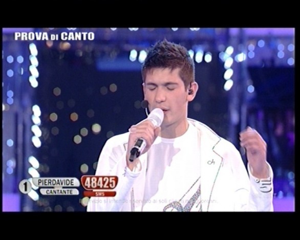 Pierdavide Carone - Amici 9