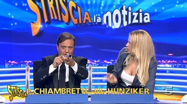 striscia la notizia chiambretti hunziker 2014-15 7