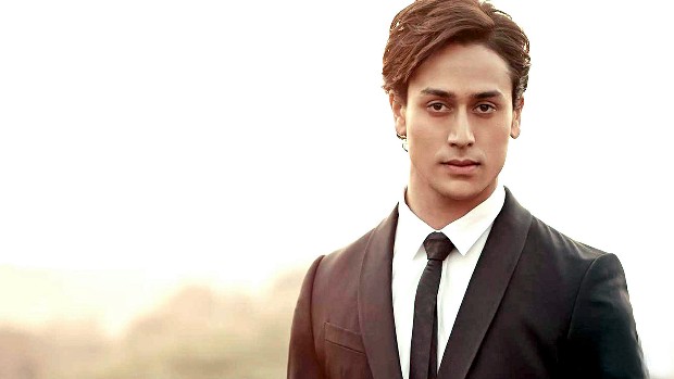 Sexy-Actor-Tiger-Shroff-New-Pictures