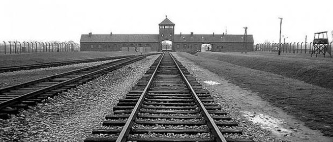 auschwitz.jpg