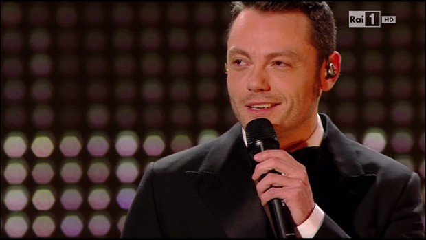 001_Tiziano-Ferro-Sanremo-Prima-Serata-Diretta