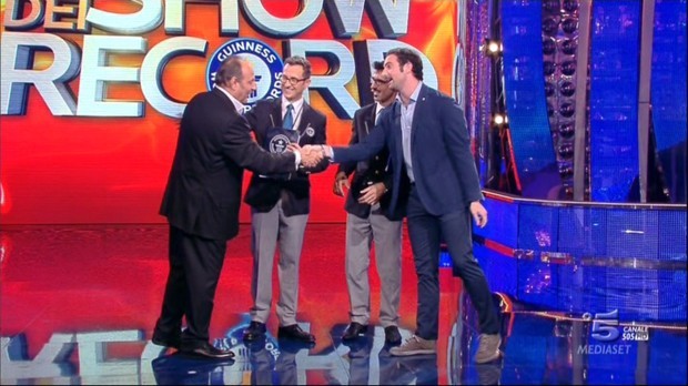 0406_234849_Lo-show-dei-record-Diretta