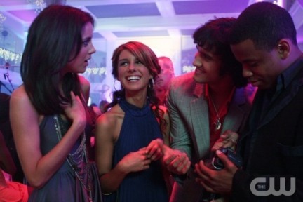 90210: foto promozionali e dei primi episodi dello spin-off di Beverly Hills