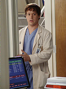 T.R.Knight aka George O' Malley