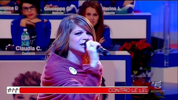 Alessandra Amoroso in lacrime ad Amici del 10 dicembre 2011