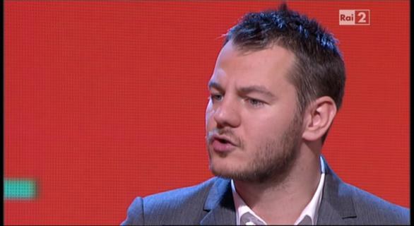 Alessandro Cattelan torna a Quelli che il calcio, con Victoria Cabello