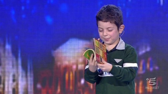 Alessandro D Orazio, bambino che legge a memoria ad Italia s got talent 2013