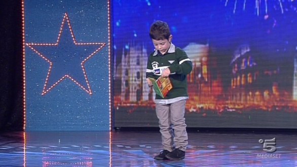 Alessandro D Orazio, bambino che legge a memoria ad Italia s got talent 2013