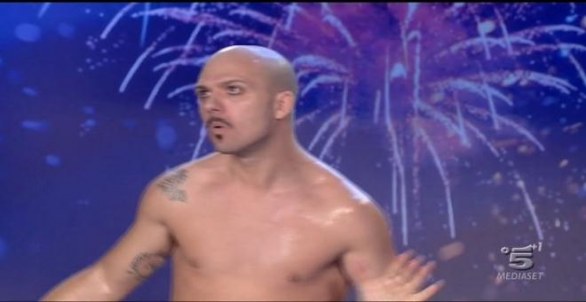 Alfonso Aversa - il fantasista acrobata di Italia's got talent 2012