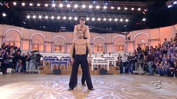 Amici 10: il quattordicesimo speciale di sabato 8 gennaio 2011Amici 10: il quattordicesimo speciale di sabato 8 gennaio 2011