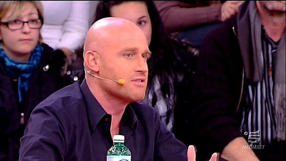 Amici 14 gennaio 2012