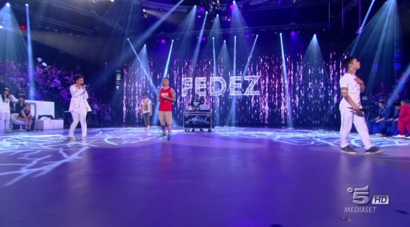 Amici 2013, quarta puntata serale: Fedez canta con Moreno e Greta, Nesli duetta con Edwyn