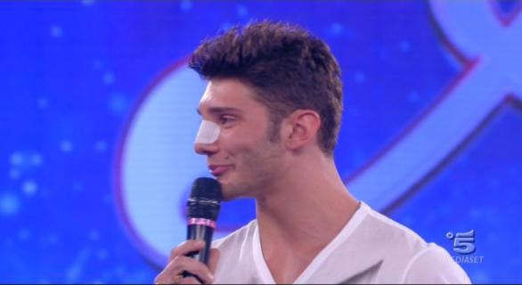 Amici, Belen Rodriguez e Stefano De Martino dopo l'incidente