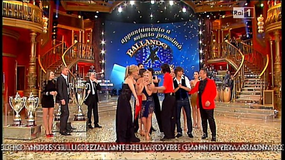 Andres Gil vince Ballando con le stelle 2012