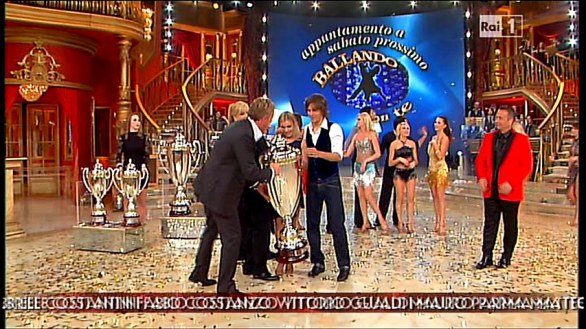 Andres Gil vince Ballando con le stelle 2012