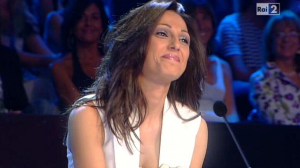 Anna Tatangelo dalle tante facce a X Factor